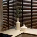 پرده کرکره چوبی مدل جدیدوزیبا برای آشپزخانه