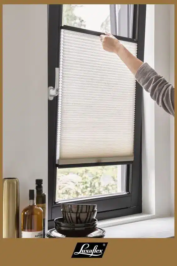 پرده هانی کامب جدید از انواع پرده پشت دری مدل جدید