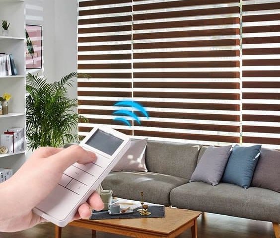 پرده زبرا برقی