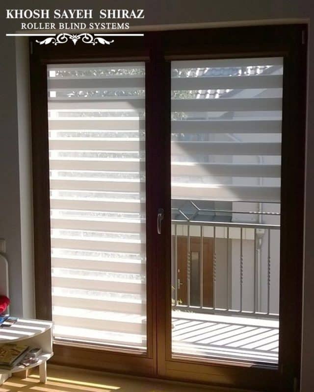 پرده پشت دری از نوع مینی رول زبرا پرده پشت دری از نوع مینی رول زبرا